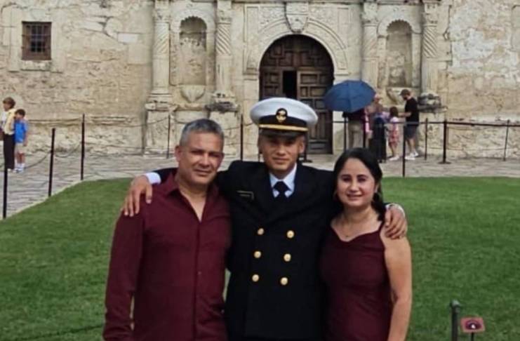El caso del cadete en EE. UU. cuya madre fue detenida por ICE cuando gestionaba la green card