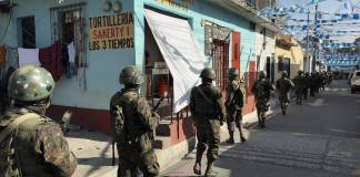 En operativo en La Bethania, reportan capturas de implicados de cuerpos envueltos en sábanas