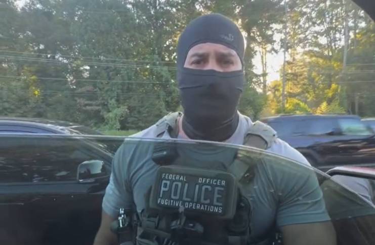 Esto hizo un guatemalteco para evitar que agentes de ICE lo detuvieran