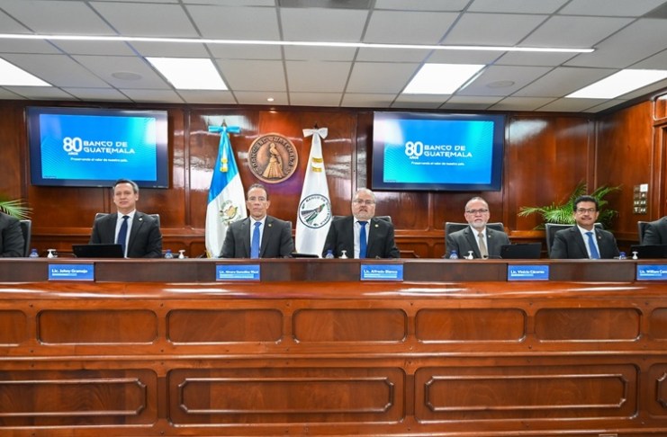 Junta Monetaria mantiene en 3.50% la tasa líder mientras combustibles ya presionan la inflación Junta Monetaria no aumentó la tasa lider en su evaluación de septiembre. Foto La Hora: cortesía