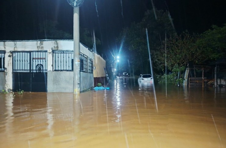 Fuertes lluvias causan inundaciones en Sanarate que afectan a más de 90 viviendas Las recientes inundaciones registradas en Sanarate, El Progreso, afectaron a más de 90 viviendas ubicadas en la colonia La Paz.