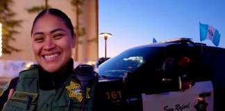 Kelly Yanira, la guatemalteca que destaca como agente policial en California Kelly Yanira, la guatemalteca que destaca como agente policial en California