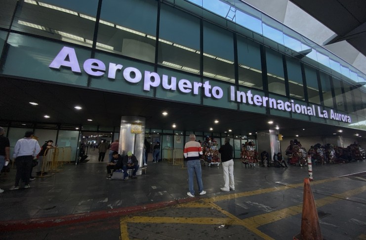 Aeropuerto Internacioanl La Aurora. Foto La Hora: Archivo