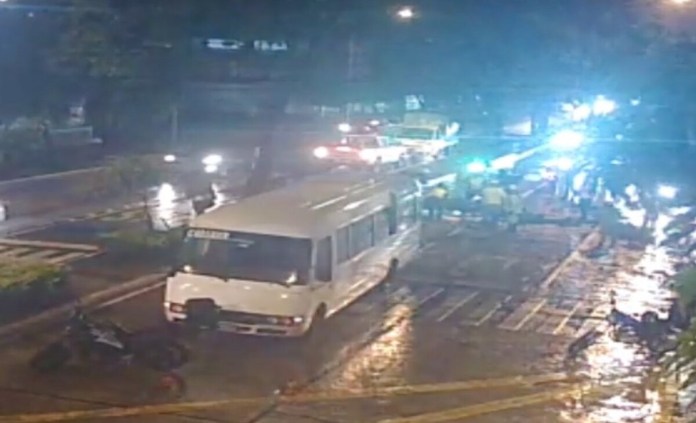 Las autoridades reportan árboles caídos en distintas zonas de la Ciudad de Guatemala debido a las fuertes lluvias registradas en las últimas horas.