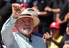 A ocho días de las elecciones, Lula y Flávio Bolsonaro disputan el voto en São Paulo y Río A ocho días de las elecciones en Brasil, Lula da Silva y Flávio Bolsonaro llevaron sus campañas a las periferias de São Paulo y Río de Janeiro, dos estados clave en la disputa electoral.