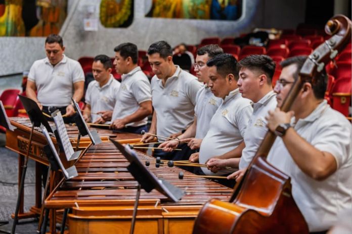 Marimba Presidencial "Maderas de Mi Tierra". Foto La Hora: MCD