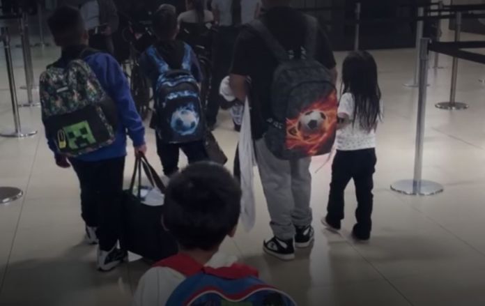 Los menores fueron apoyados por una organización para su retorno a Guatemala.