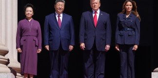 Xi Jinping concluye su primera visita a Washington en más de una década: ¿alcanzó un acuerdo con Trump? El presidente de China, Xi Jinping posa junto a su homólogo estadounidense, Donald Trump. Foto La Hora: Agencia EFE/ Octavio Guzmán.