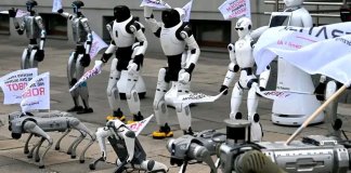 Robots exigen mayor control al uso de la inteligencia artificial en Polonia. Foto: Redes sociales