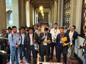 Tensa reunión entre 48 Cantones y Presidencia, deriva en ida al Congreso de grupo indígena