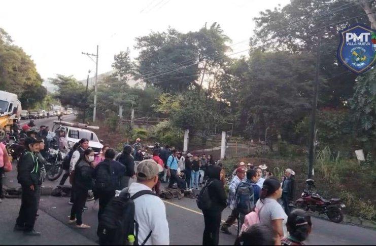 Se reportan nuevos bloqueos de carreteras hoy lunes 7 de septiembre de 2026