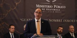Fiscal federal de EE. UU. resalta cooperación con Guatemala en combate al narcotráfico y Los Huistas Fiscal de EE. UU. destaca la cooperación con Guatemala contra el narcotráfico y menciona el trabajo conjunto frente a Los Huistas.