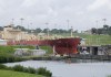 Canal de Panamá reduce a 32 los tránsitos diarios por déficit de lluvia, la segunda reducción en un mes Fotografía que muestra un buque navegando por las esclusas de Agua Clara en el Canal de Panamá, en Colón (Panamá). Foto La Hora: EFE