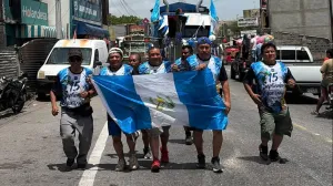 Ciudad Vieja multa con Q7 mil a vecinos por desperdiciar agua durante las antorchas
