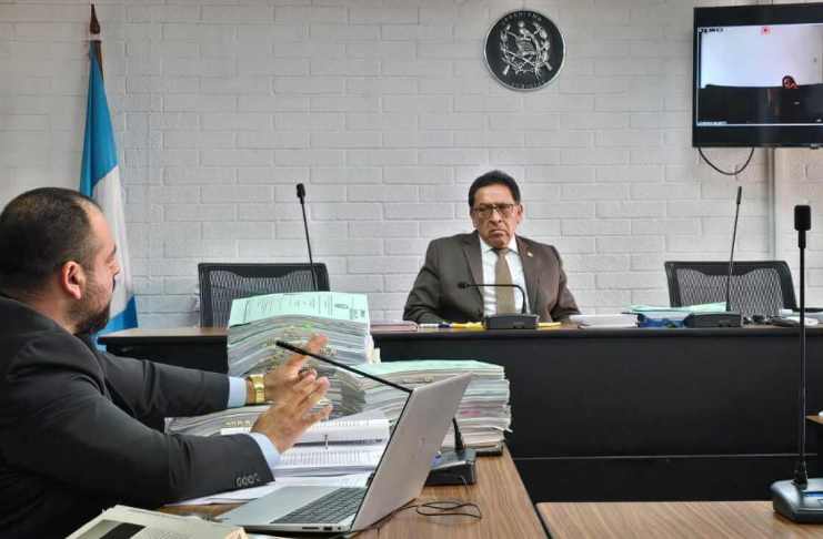 La defensa de Roxana Baldetti se opuso a la petición del MP de extinguir varios bienes vinculados a esta y afirmó que son producto de su trabajo. Foto La Hora: Sergio Osegueda