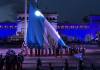 La izada de la bandera Nacional se realizó en el parque central. Foto La Hora: José Orozco