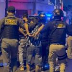 Las fuerzas de seguridad lograron la detención de pandilleros luego de distintos allanamientos y operativos en la ciudad capital. Foto La Hora: PNC