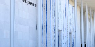 Juez federal bloquea intento del Centro Kennedy de honrar a Trump sin autorización del Congreso Un juez federal volvió a intervenir para bloquear los planes del presidente Donald Trum. Foto La Hora: Shutterstock.