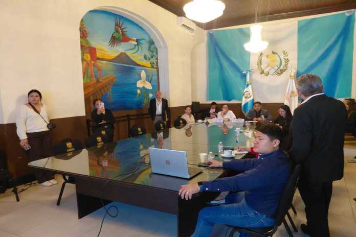 comisionleyaguas La comisión de Ambiente recibirá observaciones y opiniones a la iniciativa de ley de Aguas. Foto: La Hora