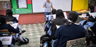 La salud mental de la comunidad docente afecta la dinámica de las aulas y la calidad de la educación que reciben niños, niñas y adolescentes. Foto La Hora: Roberto Altán.