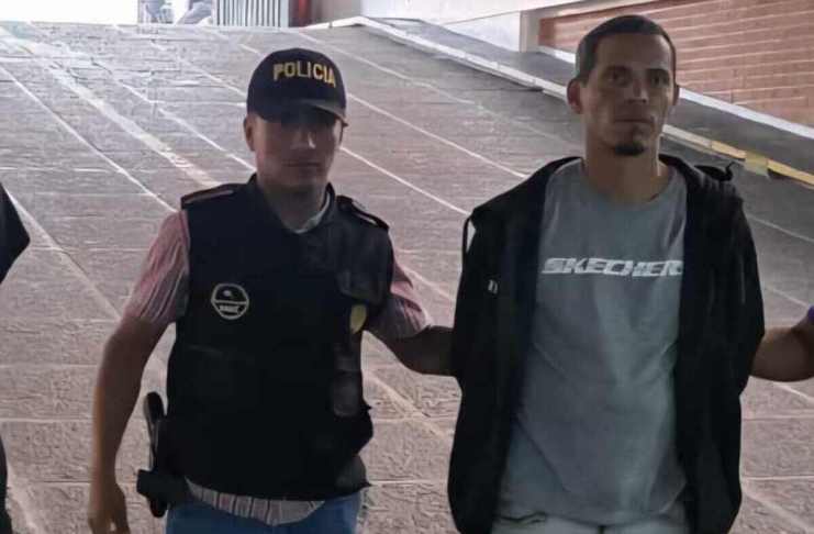 Capturado en agosto y falleció en la Roosevelt: ¿por qué “El Flaco” estaba libre? Estas son las razones por la que alías "El Flaco" estaba libre a pesar de estar vincualdo a un hecho criminal anterior. Foto La Hora: PNC
