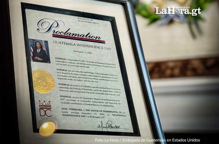 Muriel Bowser, alcaldesa de Washington D.C. proclama el «Guatemala Independence Day»