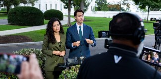Periodistas de los medios CNN, MS NOW y Politico lograron ingresar a la Casa Blanca luego del veto impuesto por la administración de Donald Trump.