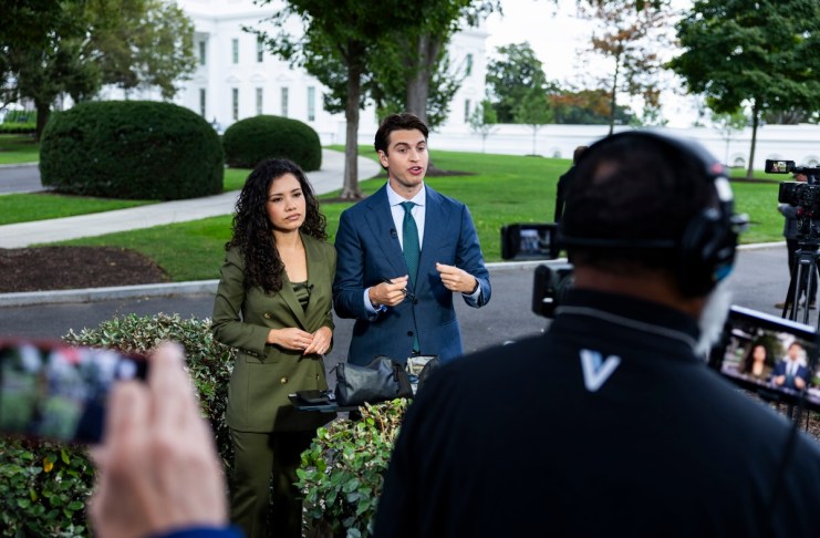 Tras un primer intento fallido, periodistas de medios vetados por Trump logran ingresar a la Casa Blanca Periodistas de los medios CNN, MS NOW y Politico lograron ingresar a la Casa Blanca luego del veto impuesto por la administración de Donald Trump.