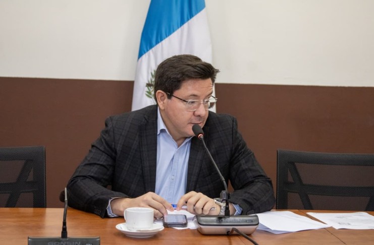 Comisión legislativa de Finanzas atrasa discusión de proyecto de presupuesto de 2027