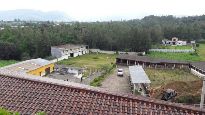 Después de decretar la rebeldía de Jorge Luis Meléndez Paredes, familiares de este aparecieron en el Juzgado de Extinción de Dominio para reclamar la propiedad que el MP busca sea extinguida. Foto La Hora: MP