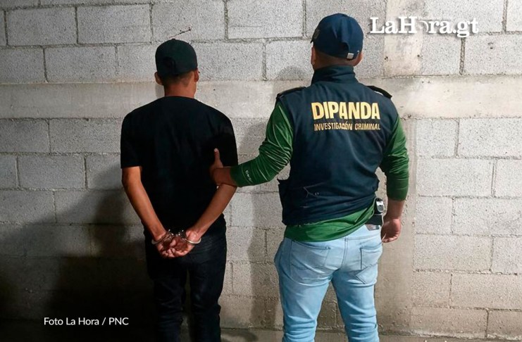 La PCN informa de la detención de un hombre por ofrecer un vehículo robado. Arte: La Hora / Francisco Altán