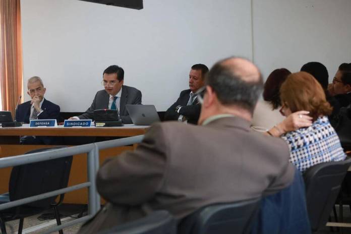 igss ambulancias Después de 10 años, MP busca enviar a juicio a 6 implicados en el caso IGSS Ambulancias, mientras sindicados buscan cerrar proceso. Foto La Hora: Daniel Ramírez