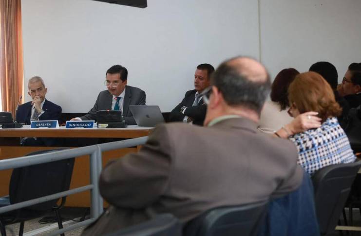 Caso IGSS Ambulancias: A 10 años, proceso podría cerrarse por petición de acusados Después de 10 años, MP busca enviar a juicio a 6 implicados en el caso IGSS Ambulancias, mientras sindicados buscan cerrar proceso. Foto La Hora: Daniel Ramírez