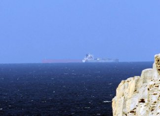 El acuerdo alcanzado no garantiza abrir completamente el paso por Ormuz Foto La Hora> EFE