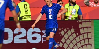 A punto de cumplir 41 años, Modric seguirá con la selección de Croacia El jugador croata Luka Modric en foto de archivo de EDUARDO LIMA. EFE
