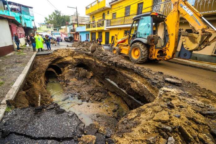 mixco 2 socavón