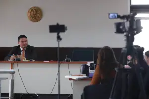 Caso Valat: En explosivas declaraciones, abogado señala al juez Fredy Orellana de seguir recibiendo sobornos