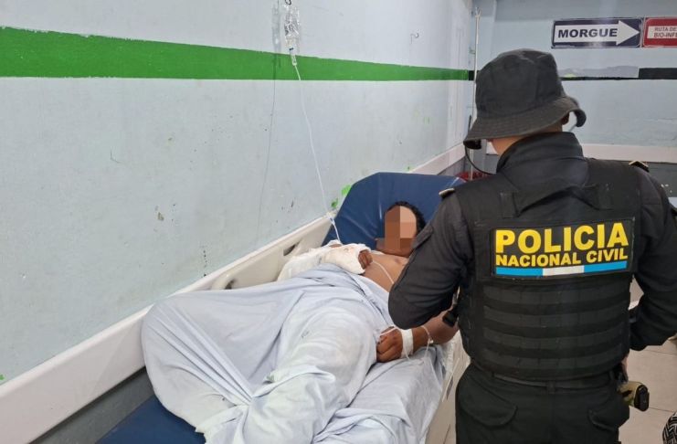 Hombre herido y capturado tras enfrentamiento con la PNC durante allanamiento en Santa Rosa PNC Santa Rosa