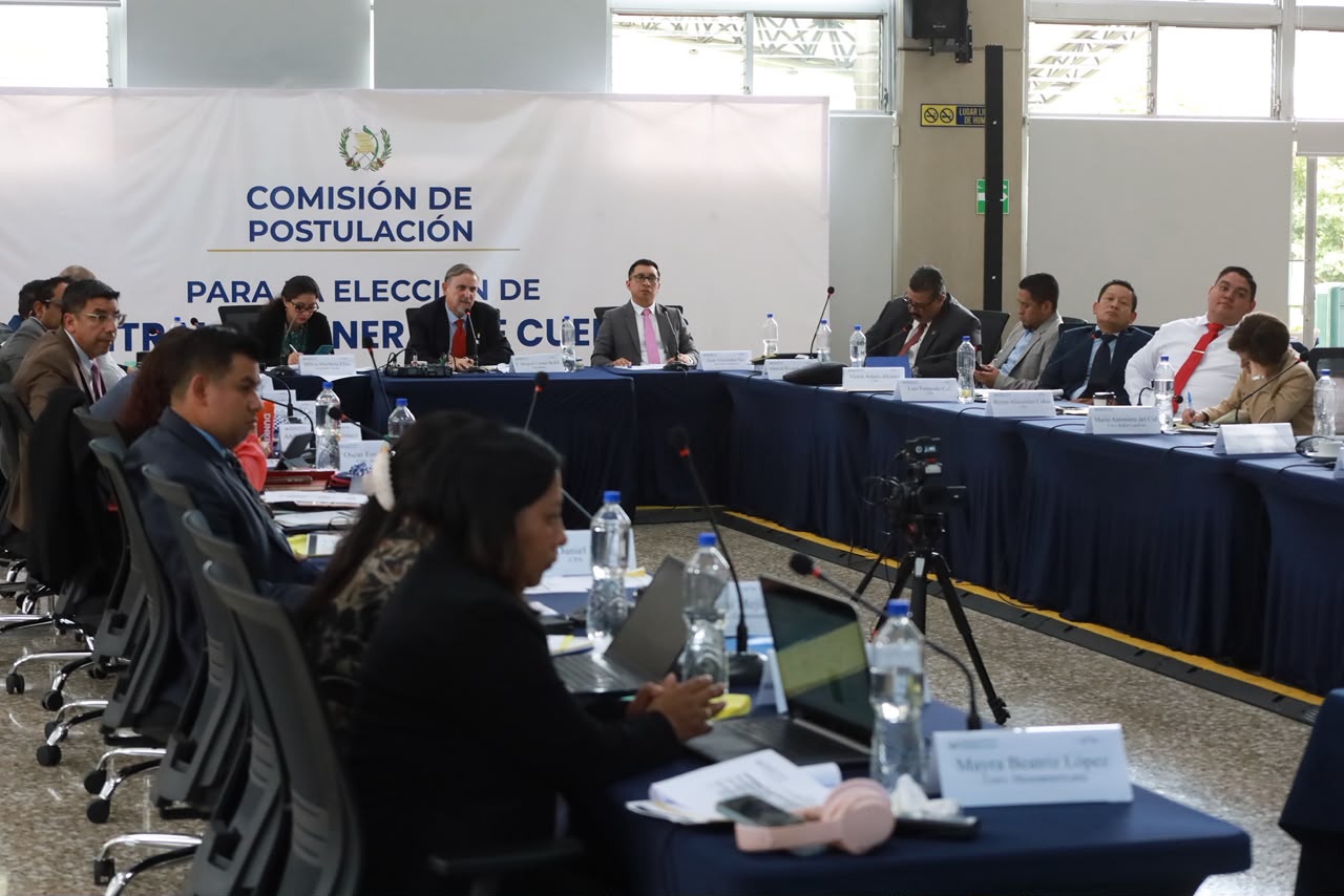 La Comisión Postuladora prevé entrevistar este sábado a los 15 aspirantes a contralor.