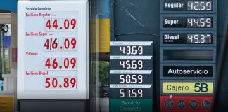 El precio del diésel y las gasolinas vuelve a tener un incremento. Arte: La Hora / Francisco Altán