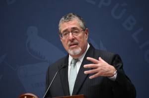 Bernardo Arévalo citará a los tres representantes del Gobierno en Conader por conflicto entre diputado Chic y presidente del COG