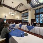 El presidente Bernardo Arévalo sostuvo este mediodía una reunión con representantes de los 48 cantones. Foto La Hora: Daniel Ramírez.