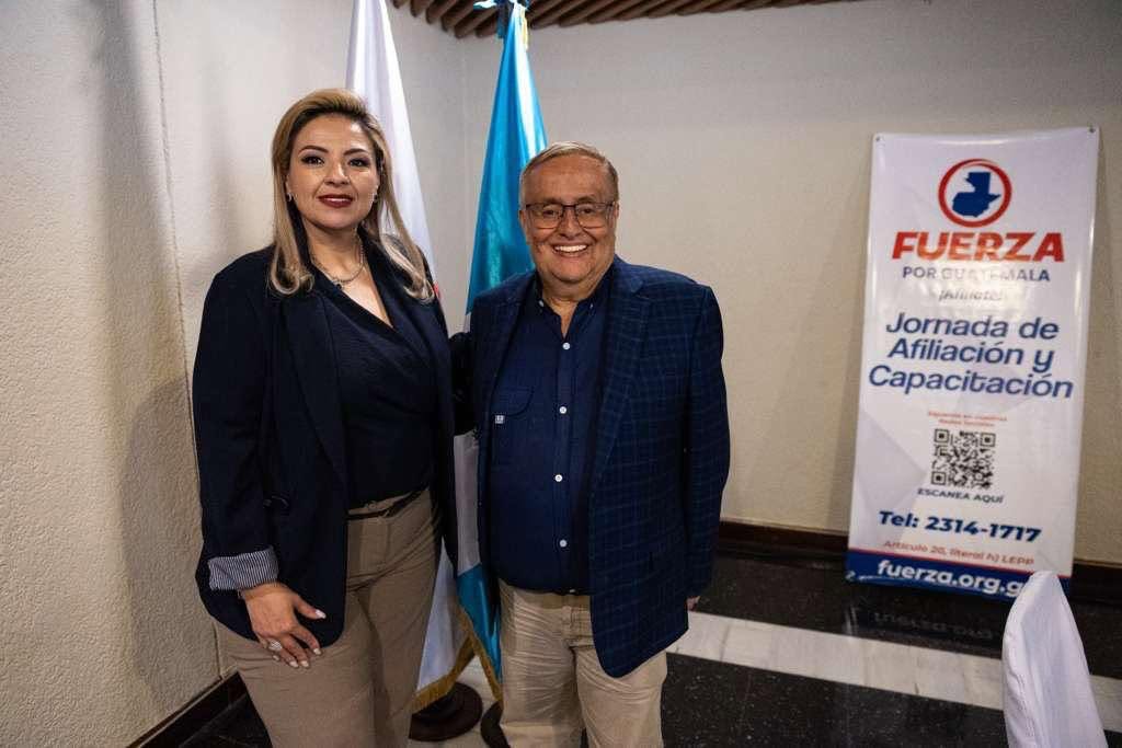 En junio, Sandra Jovel fue presentada por Mauricio Radford como miembro de su partido político; dos meses después rompieron la alianza.