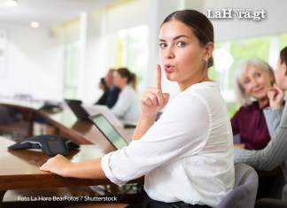 El silencio también habla: cómo las empresas pueden quedar comprometidas por lo que no dicen Los silencios suelen también dar mensajes. Foto La Hora: Shutterstock/BearFotos