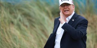 El presidente de Estados Unidos, Donald Trup, durante una visita a Irlanda este fin de semana pide a Ucrania no atacar refinerías porque provocan escasez del diésel. EFE/Neil Hall