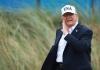 El presidente de Estados Unidos, Donald Trup, durante una visita a Irlanda este fin de semana pide a Ucrania no atacar refinerías porque provocan escasez del diésel. EFE/Neil Hall