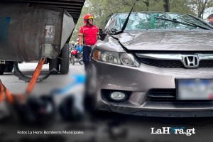 En fallido asalto víctima prensa a presunto asaltante contra un contenedor